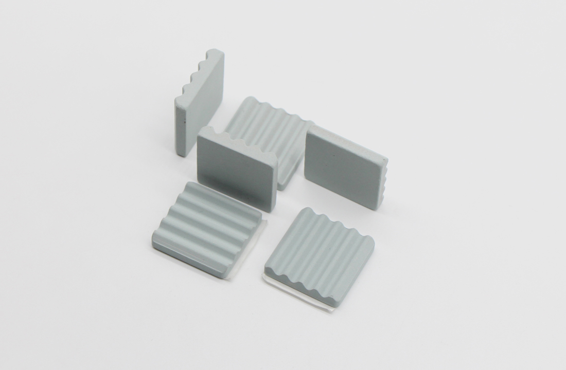 平板散熱導(dǎo)熱陶瓷片1 平板散熱導(dǎo)熱陶瓷片1